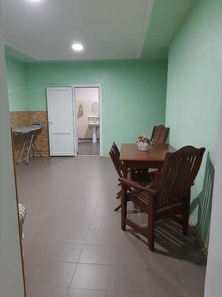 Мини-отель Mini Hotel Valeri Одесса Семейный номер Делюкс-14